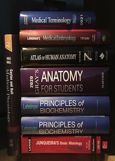 عکس پکیج کتاب های انگلیسی علوم پایه ویژه دانشجویان ترم اول پزشکی